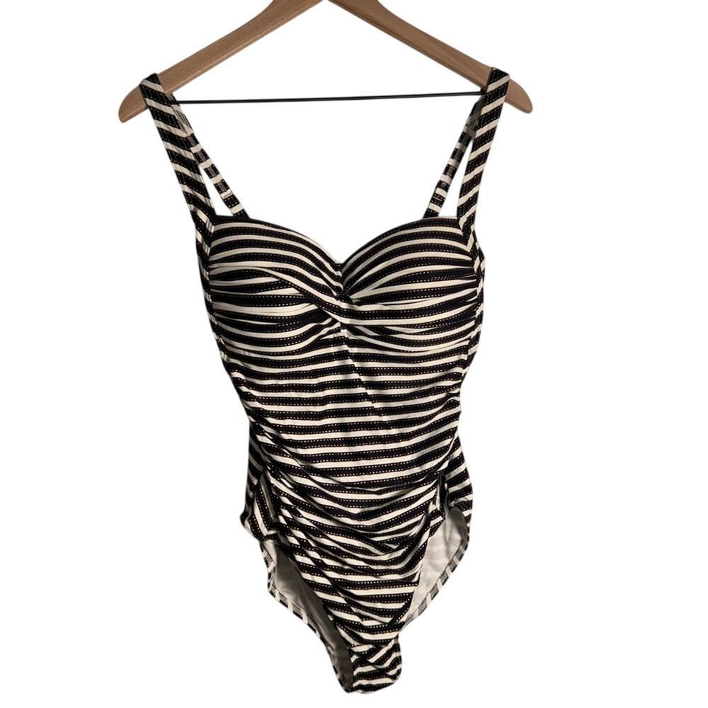 NIPTUCK Resortwear Vacation Swim Striped Multi-Fit Cup one piece swimsuit 10
